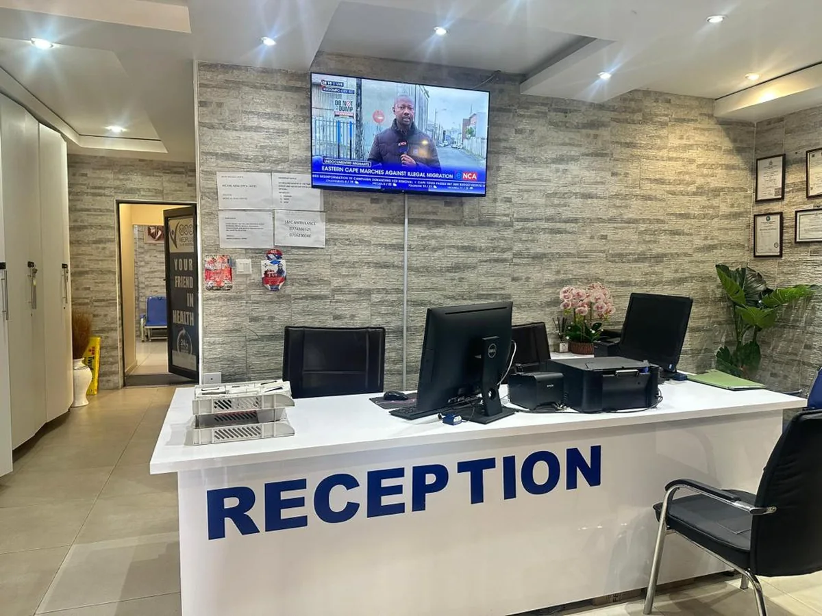 Medplus hospital reception